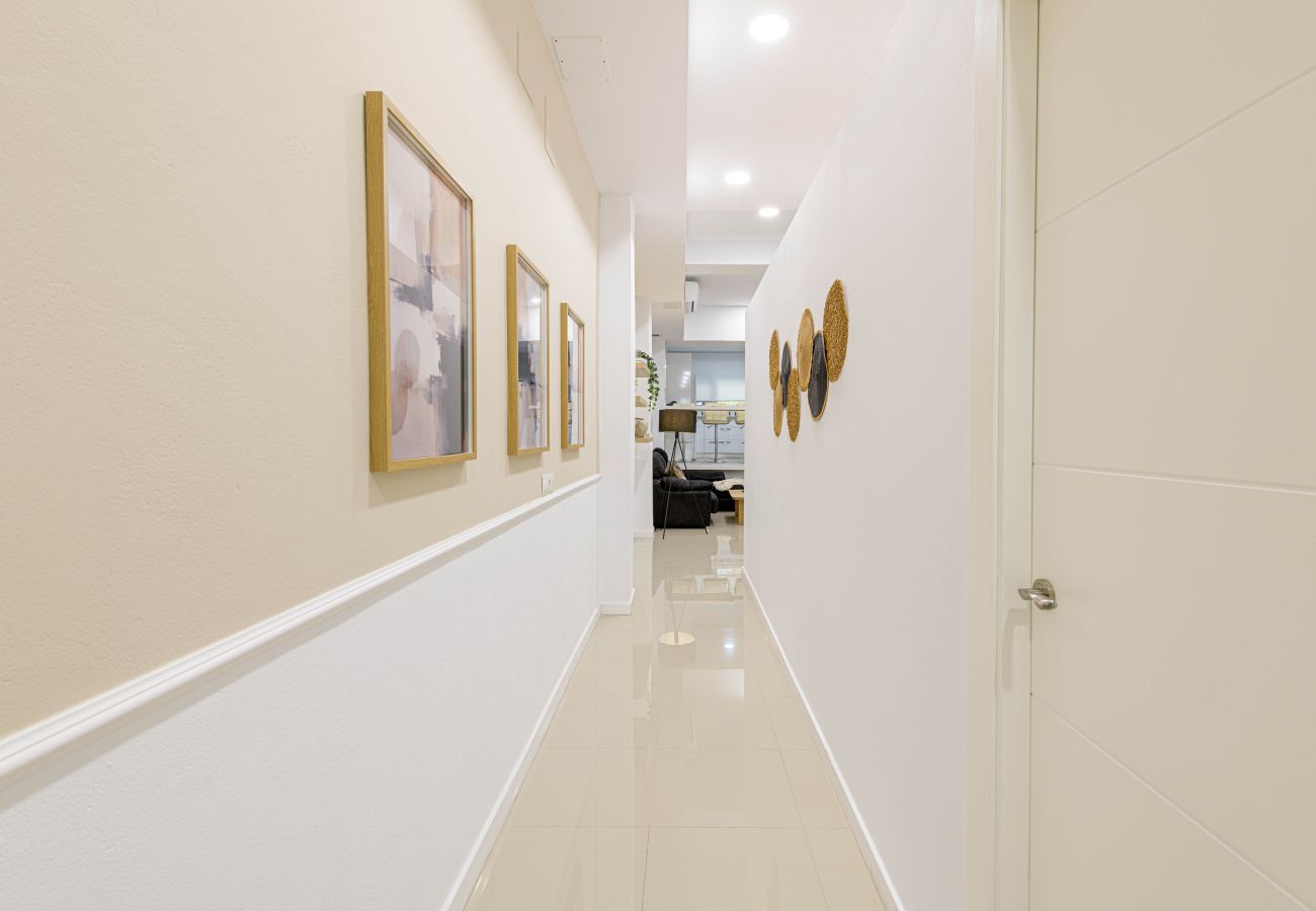 Apartamento en Málaga - WintowinRentals Loft reformado con garaje junto a la playa de Huelin Apartamento en Málaga - WintowinRentals Loft reformado con garaje junto a la playa de Huelin