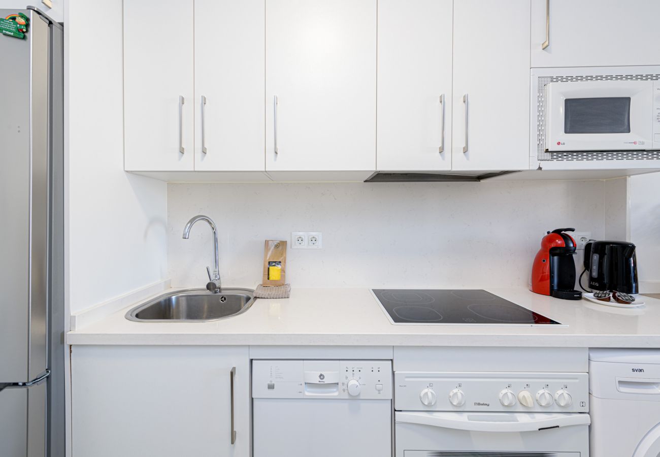 Apartamento en Fuengirola - WintowinRentals Apartamento con increíbles vistas al mar y montaña con piscina en Fuengirola