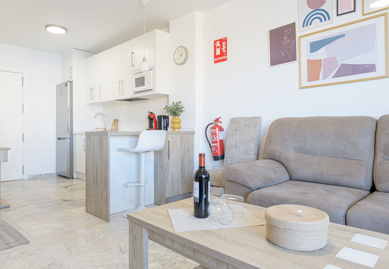 Apartamento en Fuengirola - WintowinRentals Apartamento con increíbles vistas al mar y montaña con piscina en Fuengirola