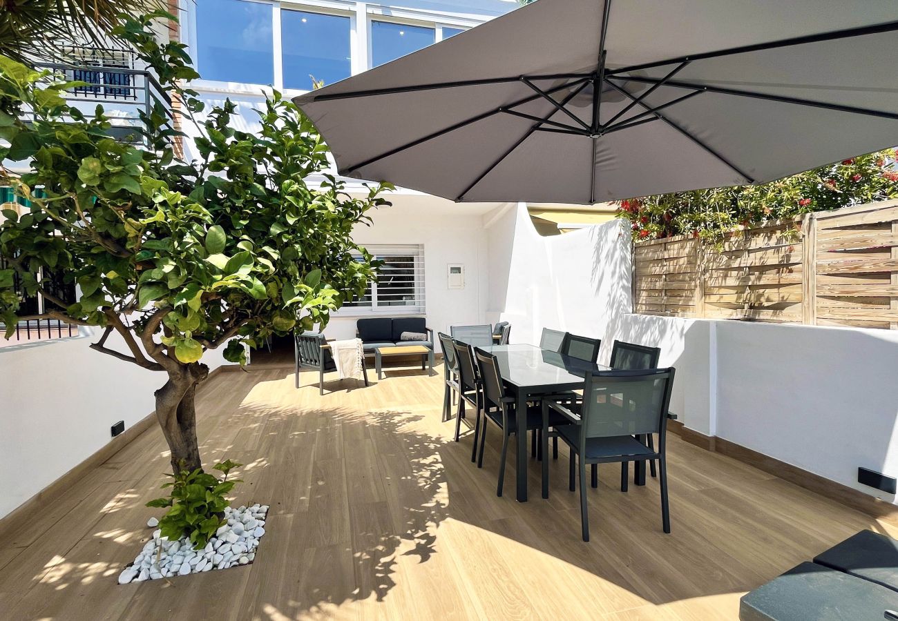 Casa adosada en Rincón de la Victoria - WintowinRentals Exclusivo chalet familiar con terrazas y playa cercana en Torre de Benagalbón