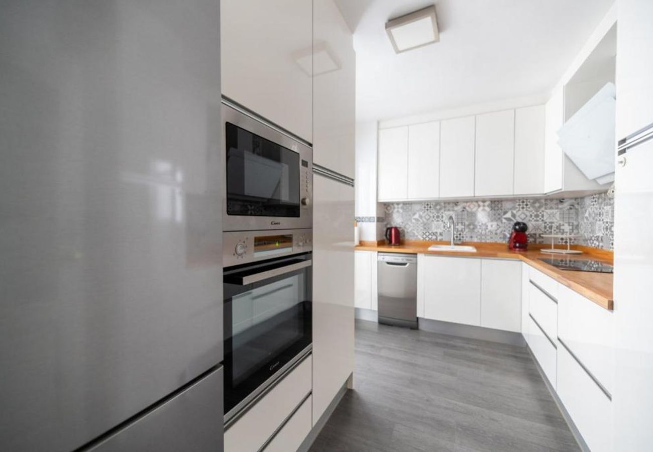 Apartamento en La Cala del Moral - WintowinRentals Terrace, Pool, Parking in Cala del Moral