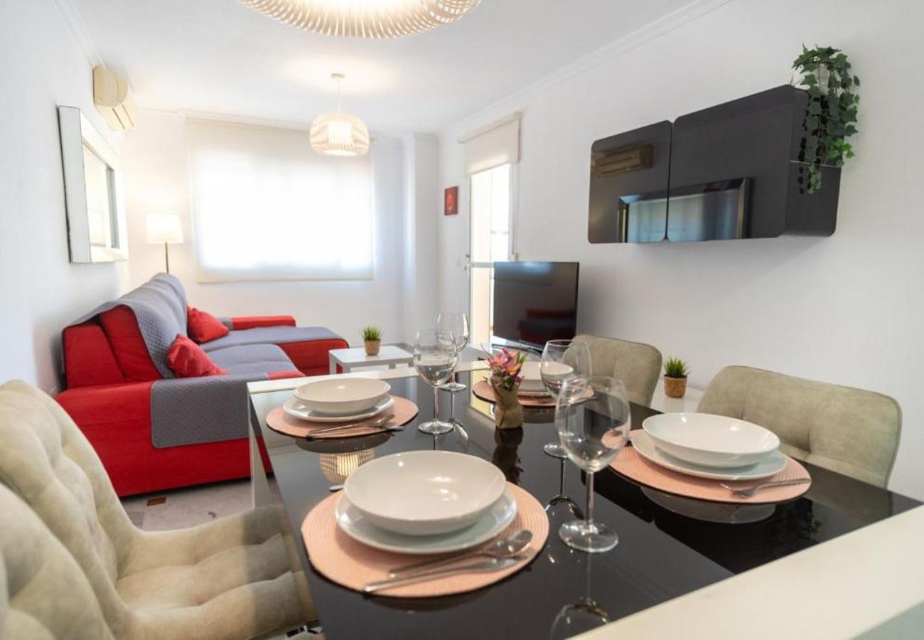 Apartamento en La Cala del Moral - WintowinRentals Terrace, Pool, Parking in Cala del Moral