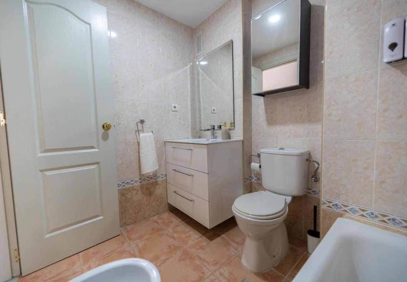 Apartamento en La Cala del Moral - WintowinRentals Terrace, Pool, Parking in Cala del Moral