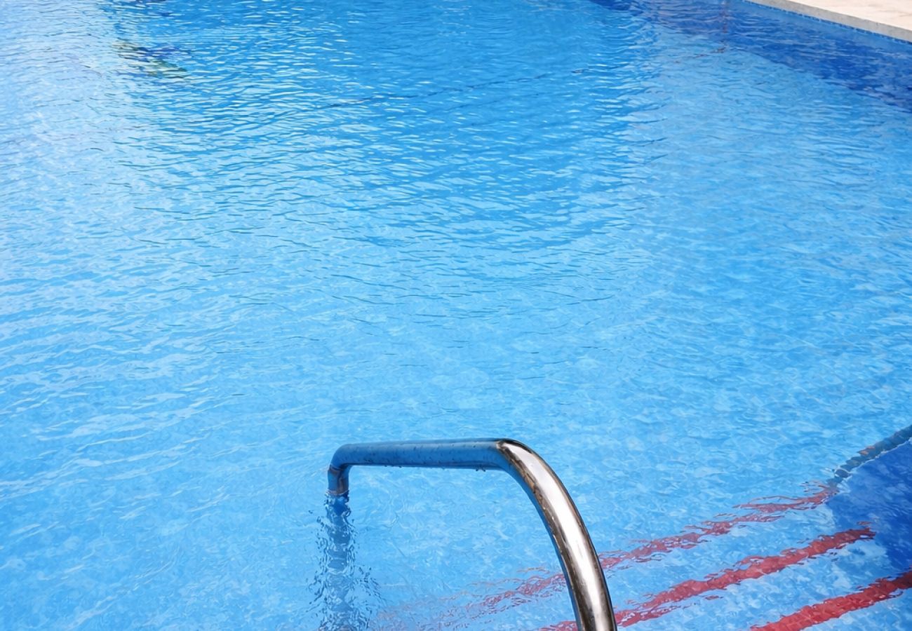 Apartamento en La Cala del Moral - WintowinRentals Terrace, Pool, Parking in Cala del Moral