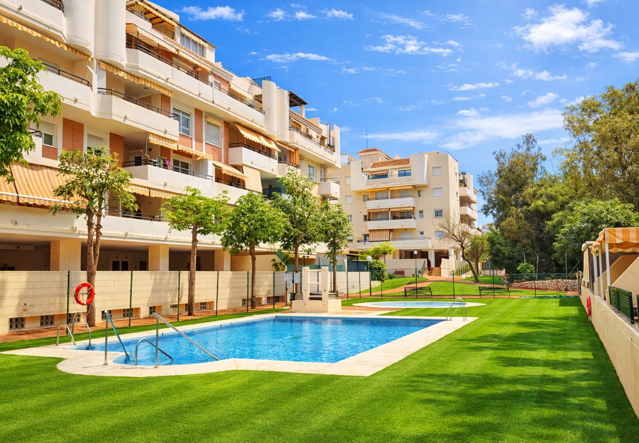 Apartamento en La Cala del Moral - WintowinRentals Terrace, Pool, Parking in Cala del Moral