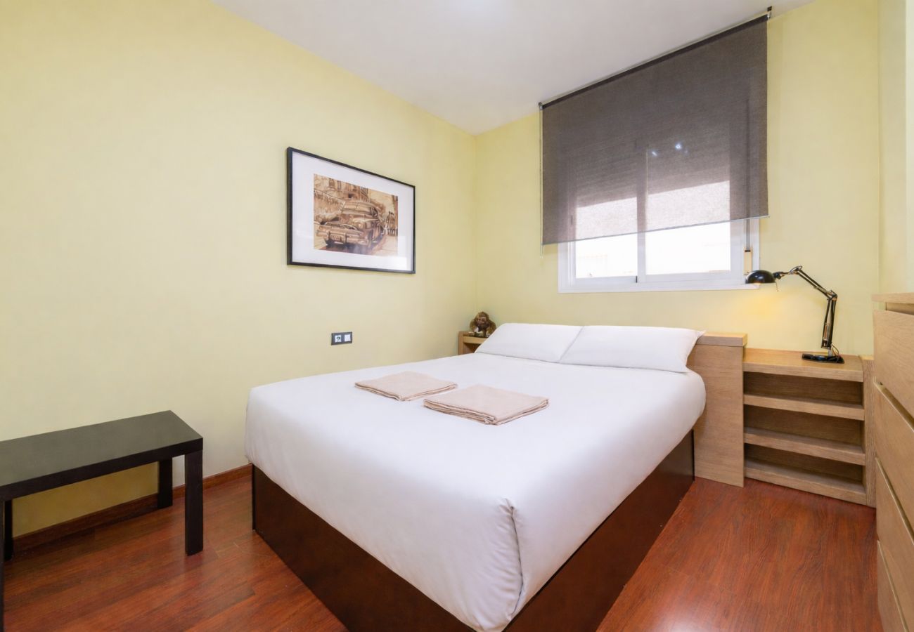 Apartamento en Málaga - WintowinRentals SkyView Teatinos: terraza, luz y vistas en Málaga