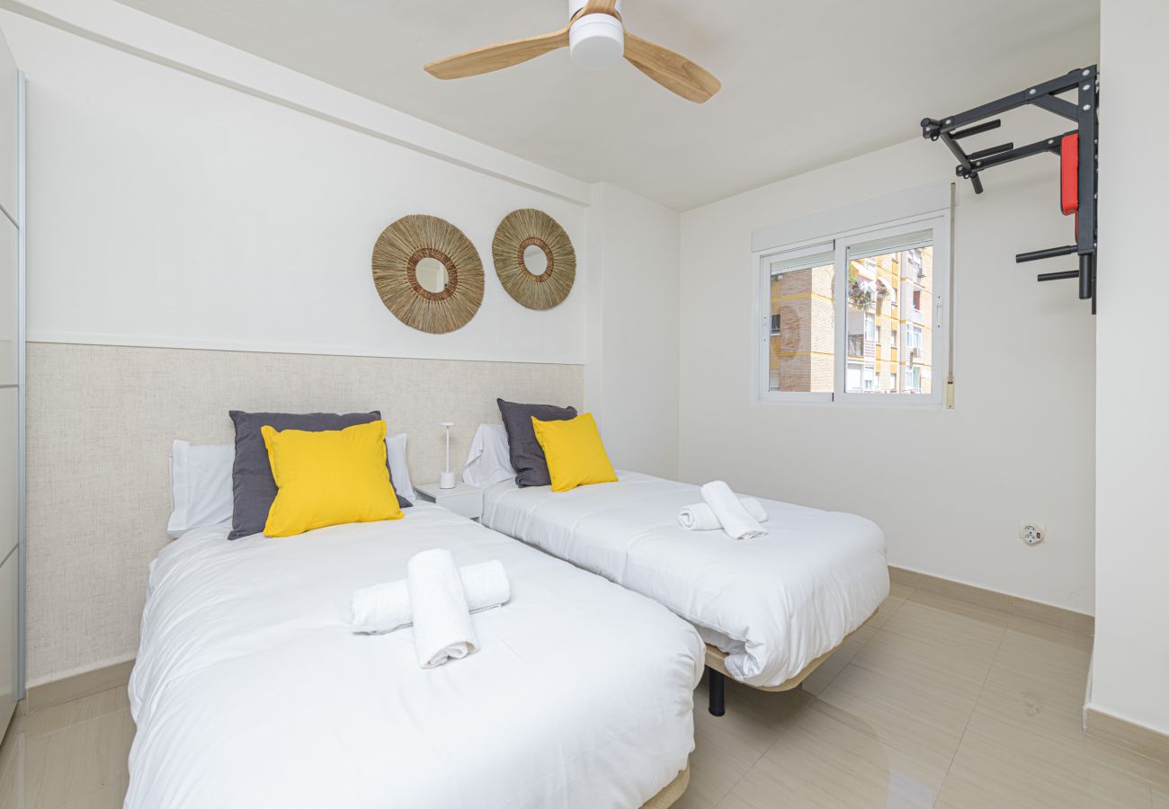 Apartamento en Málaga - WintowinRentals Amplio apartamento en Huelin con vistas privilegiadas, parking incluido y cerca de la playa
