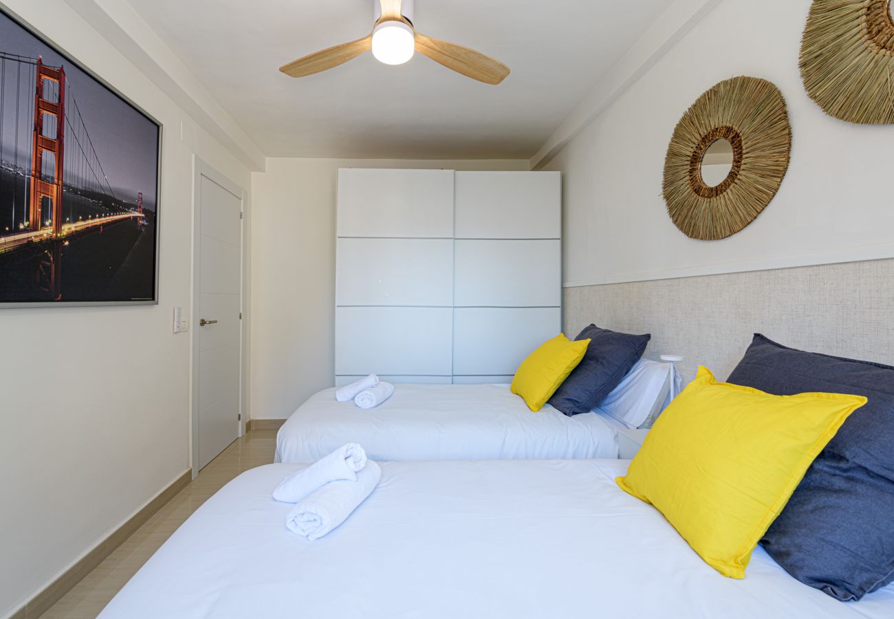 Apartamento en Málaga - WintowinRentals Amplio apartamento en Huelin con vistas privilegiadas, parking incluido y cerca de la playa