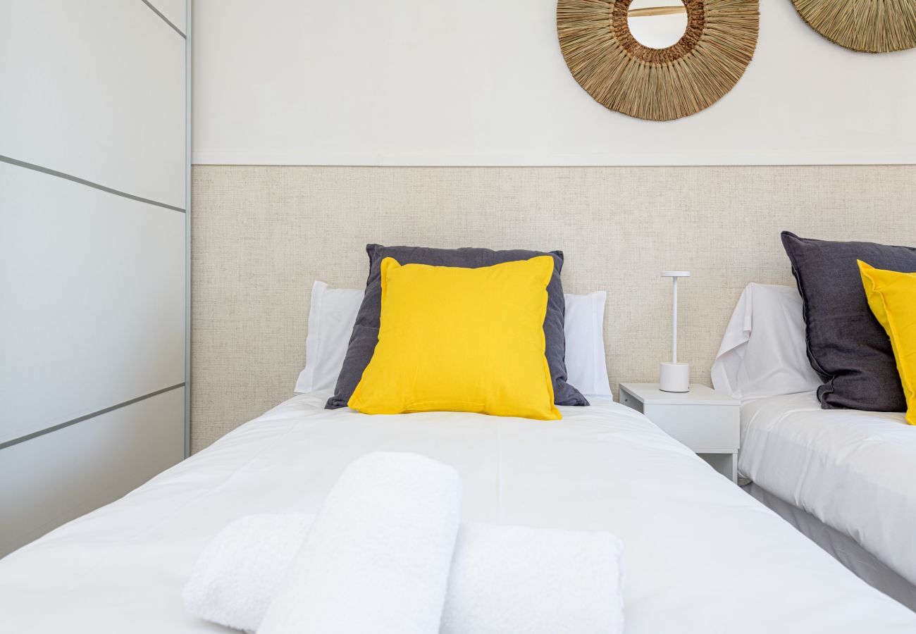 Apartamento en Málaga - WintowinRentals Amplio apartamento en Huelin con vistas privilegiadas, parking incluido y cerca de la playa