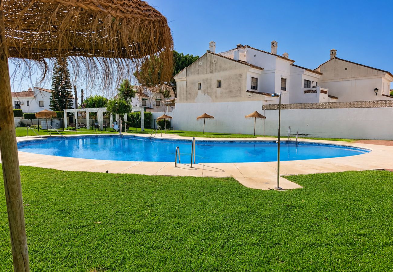 Casa adosada en Chilches Costa - WintoWinRentals Casa con encanto en Chilches