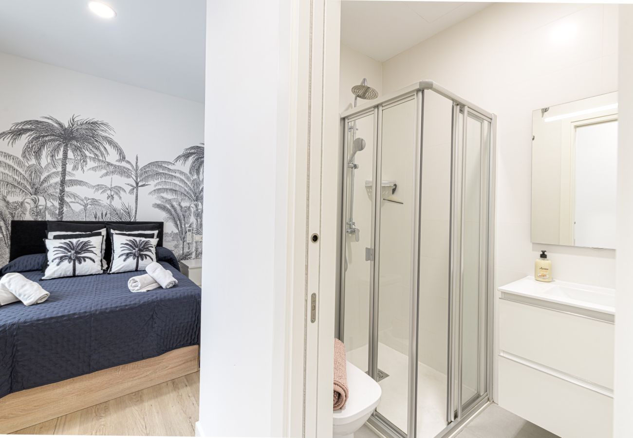 Apartamento en Fuengirola - WintowinRentals Home Sweet Boliches 2 dormitorios con terraza cerca de la playa
