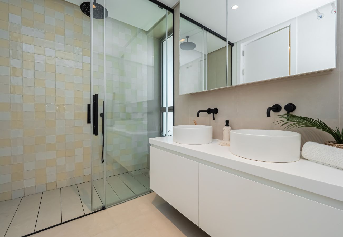 Ferienwohnung in Málaga - Luxuswohnung in Málaga Tower 5A