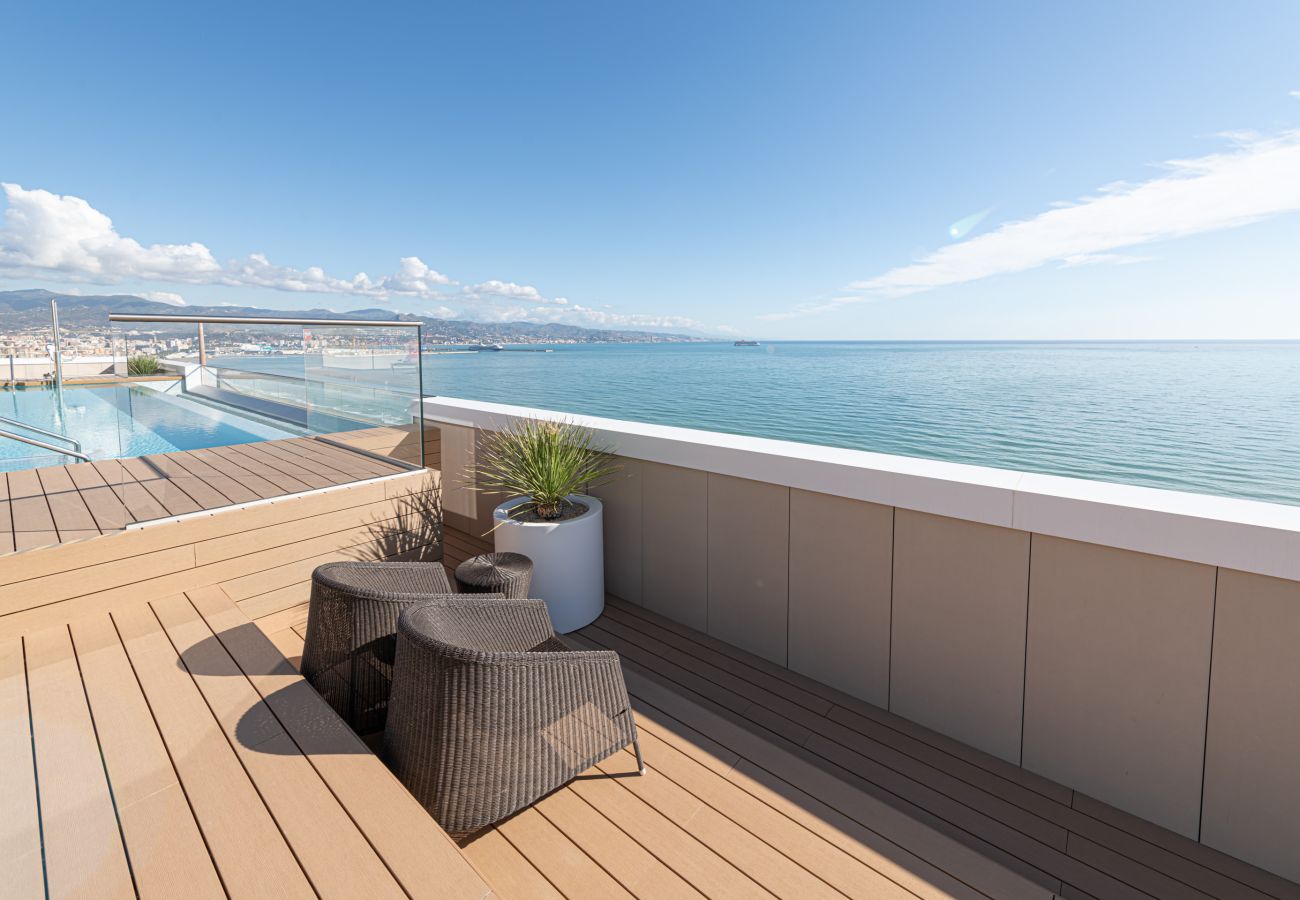 Ferienwohnung in Málaga - LUXUS-APARTMENT IM MALAGA TOWER 8ºA