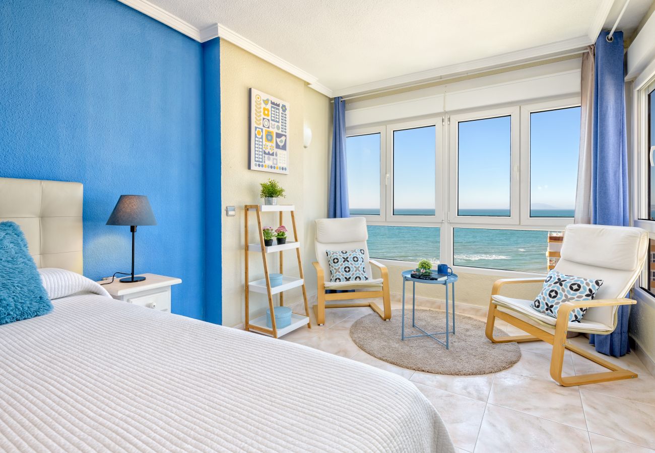 Ferienwohnung in Torrox Costa - WintowinRentals Spektakuläre Aussichten, Penthouse, 1st Line Beach in Torrox