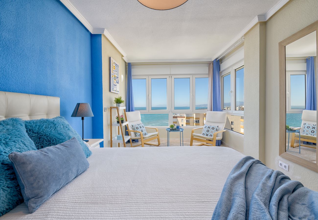 Ferienwohnung in Torrox Costa - WintowinRentals Spektakuläre Aussichten, Penthouse, 1st Line Beach in Torrox