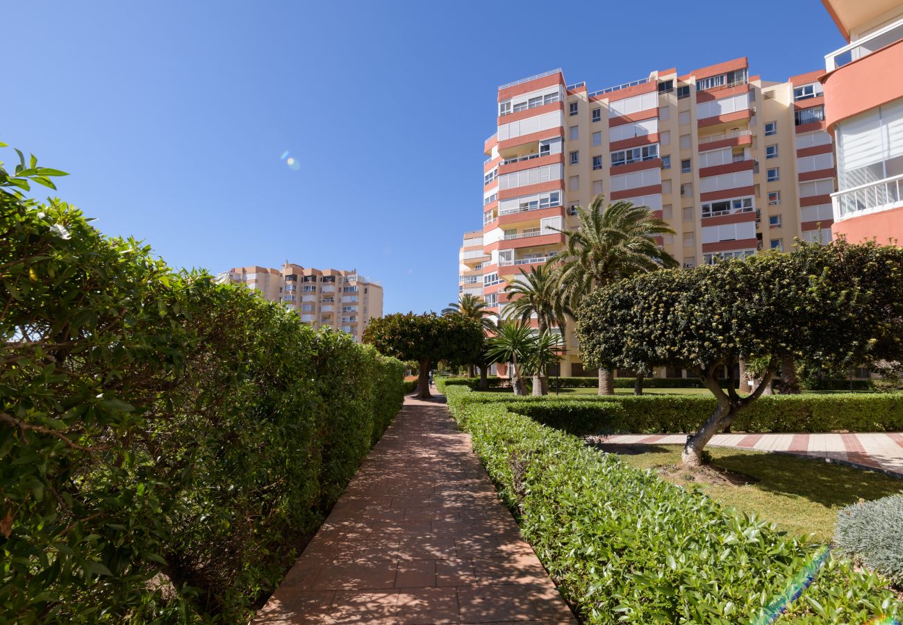 Ferienwohnung in Torrox Costa - WintowinRentals Spektakuläre Aussichten, Penthouse, 1st Line Beach in Torrox