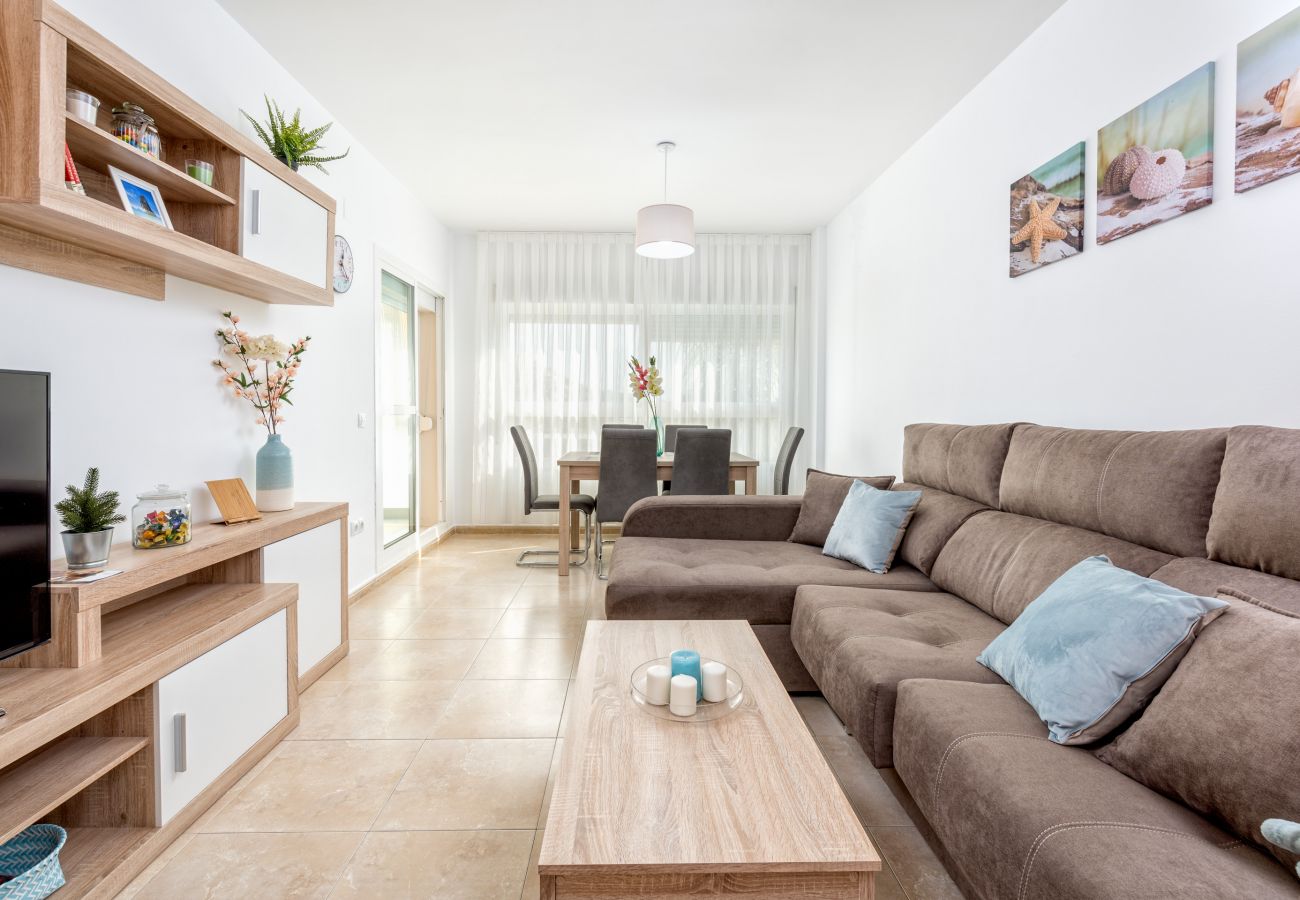 Ferienwohnung in Rincón de la Victoria - WintowinRentals Perfekte Lage, Strand, Pool & Parkplatz.