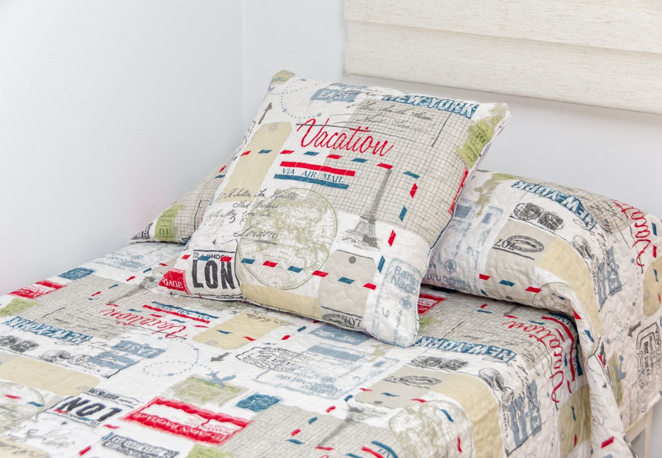 Ferienwohnung in Rincón de la Victoria - WintowinRentals Perfekte Lage, Strand, Pool & Parkplatz.