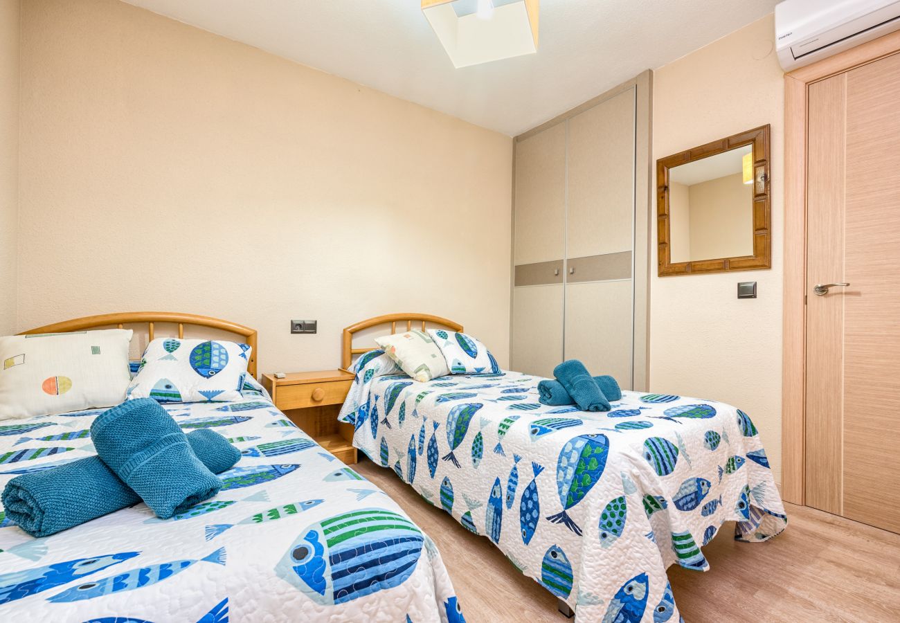 Ferienwohnung in Rincón de la Victoria - WintowinRentals La Posada del Mar 1. Linie Strand.