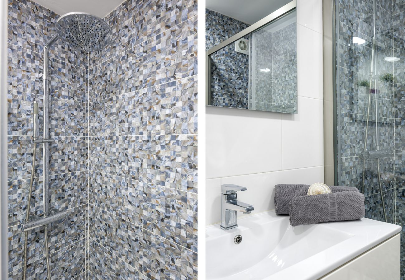 Ferienwohnung in Rincón de la Victoria - WintowinRentals La Posada del Mar 1. Linie Strand.