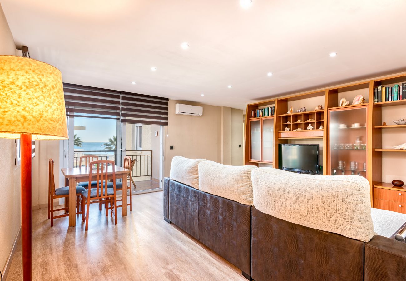 Ferienwohnung in Rincón de la Victoria - WintowinRentals La Posada del Mar 1. Linie Strand.