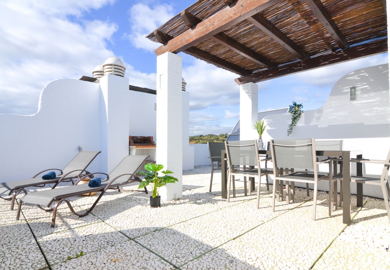 Doppelhaushälfte in Rincón de la Victoria - WintowinRentals Stadthaus, Solarium & Pool.