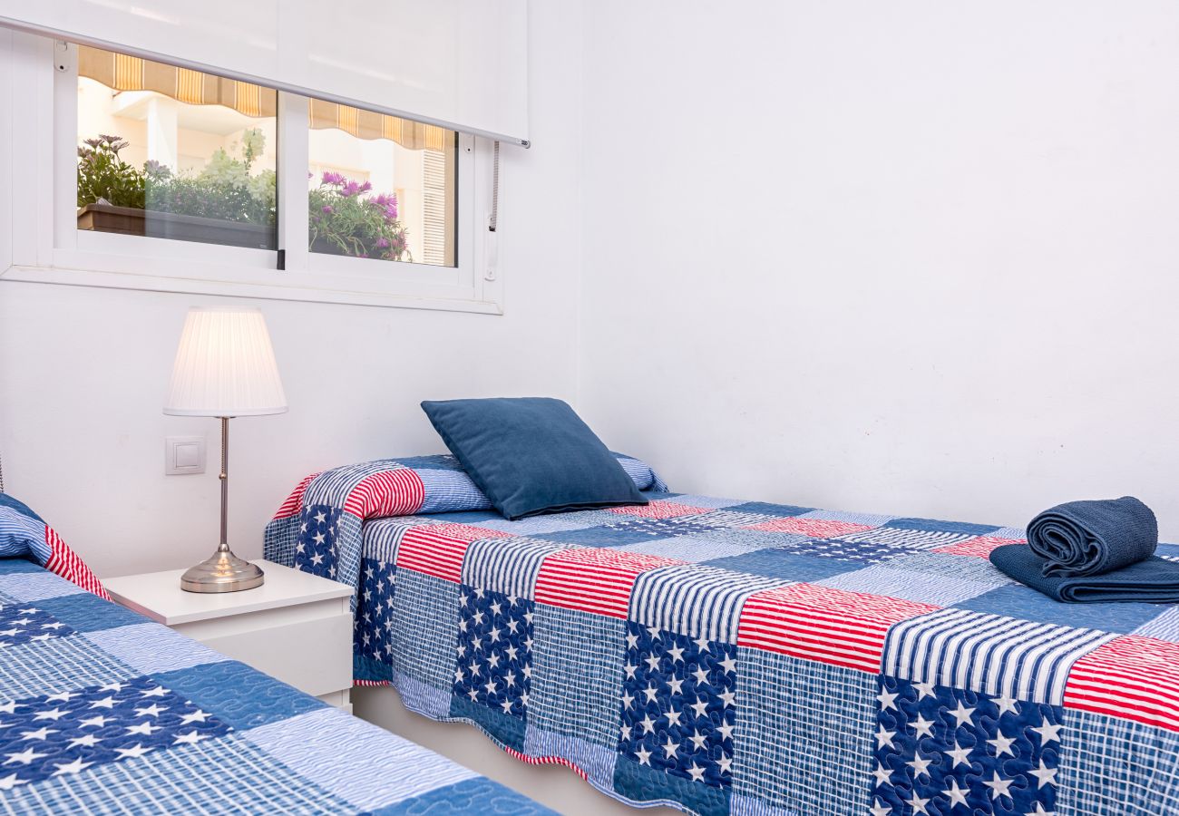 Ferienwohnung in Rincón de la Victoria - ENTSPANNUNG AM MEER, POOL, WIFI A / C.