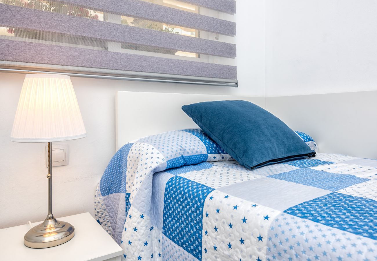 Ferienwohnung in Rincón de la Victoria - ENTSPANNUNG AM MEER, POOL, WIFI A / C.