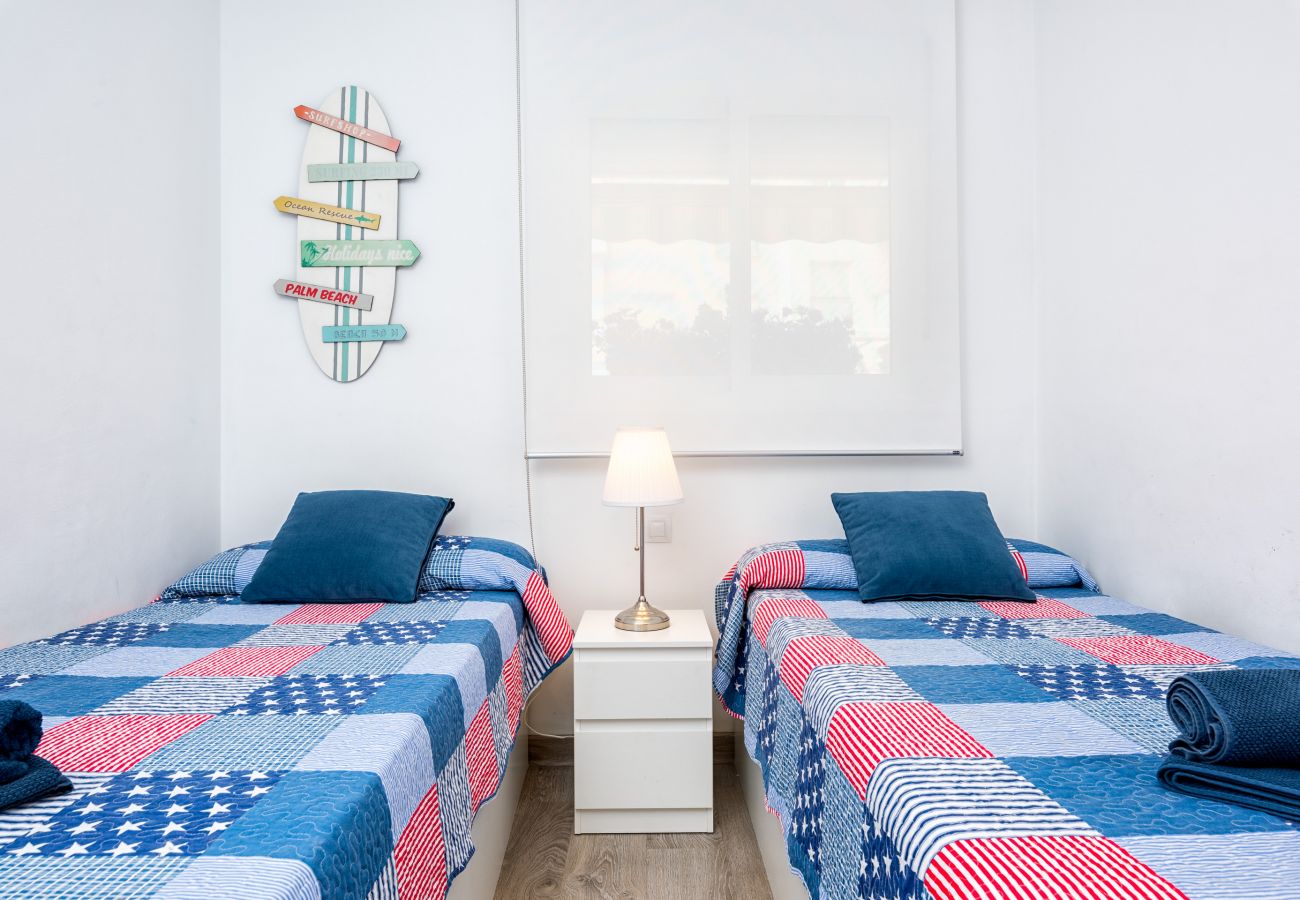 Ferienwohnung in Rincón de la Victoria - ENTSPANNUNG AM MEER, POOL, WIFI A / C.