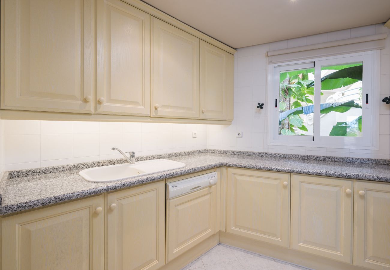 Ferienwohnung in Benalmádena - WintowinRentals Luxus und Meerblick  Puerto Marina.