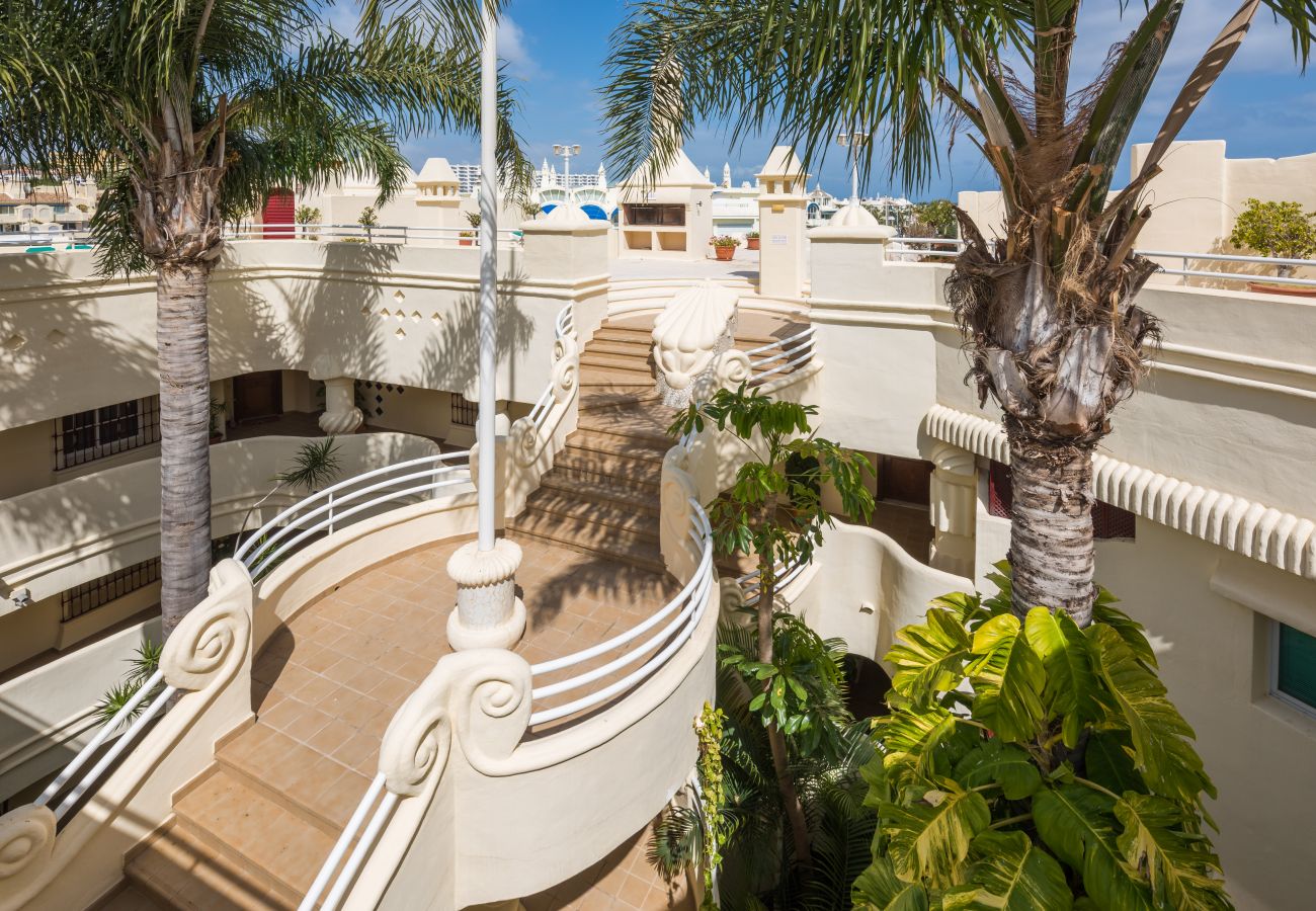 Ferienwohnung in Benalmádena - WintowinRentals Luxus und Meerblick  Puerto Marina.