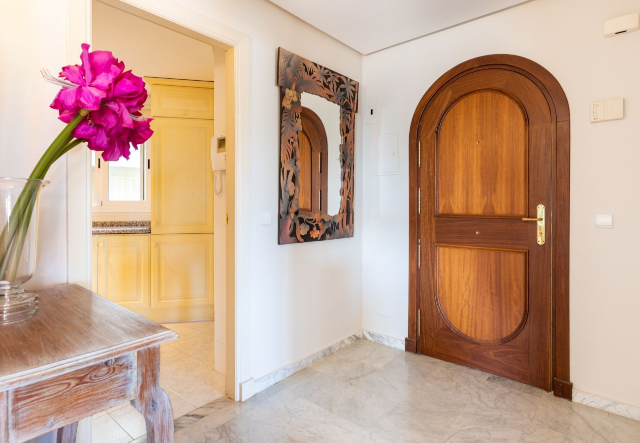 Ferienwohnung in Benalmádena - WintowinRentals Luxus und Meerblick  Puerto Marina.