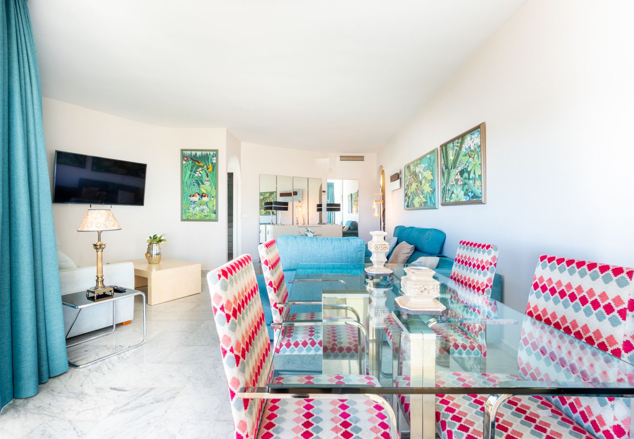 Ferienwohnung in Benalmádena - WintowinRentals Luxus und Meerblick  Puerto Marina.