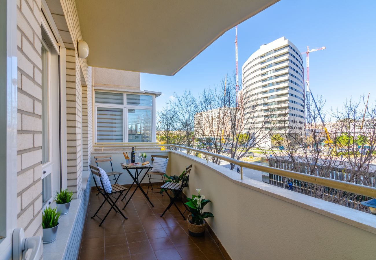 Ferienwohnung in Málaga - WintowinRentals Teatinos, Málaga, Metro & Parking.