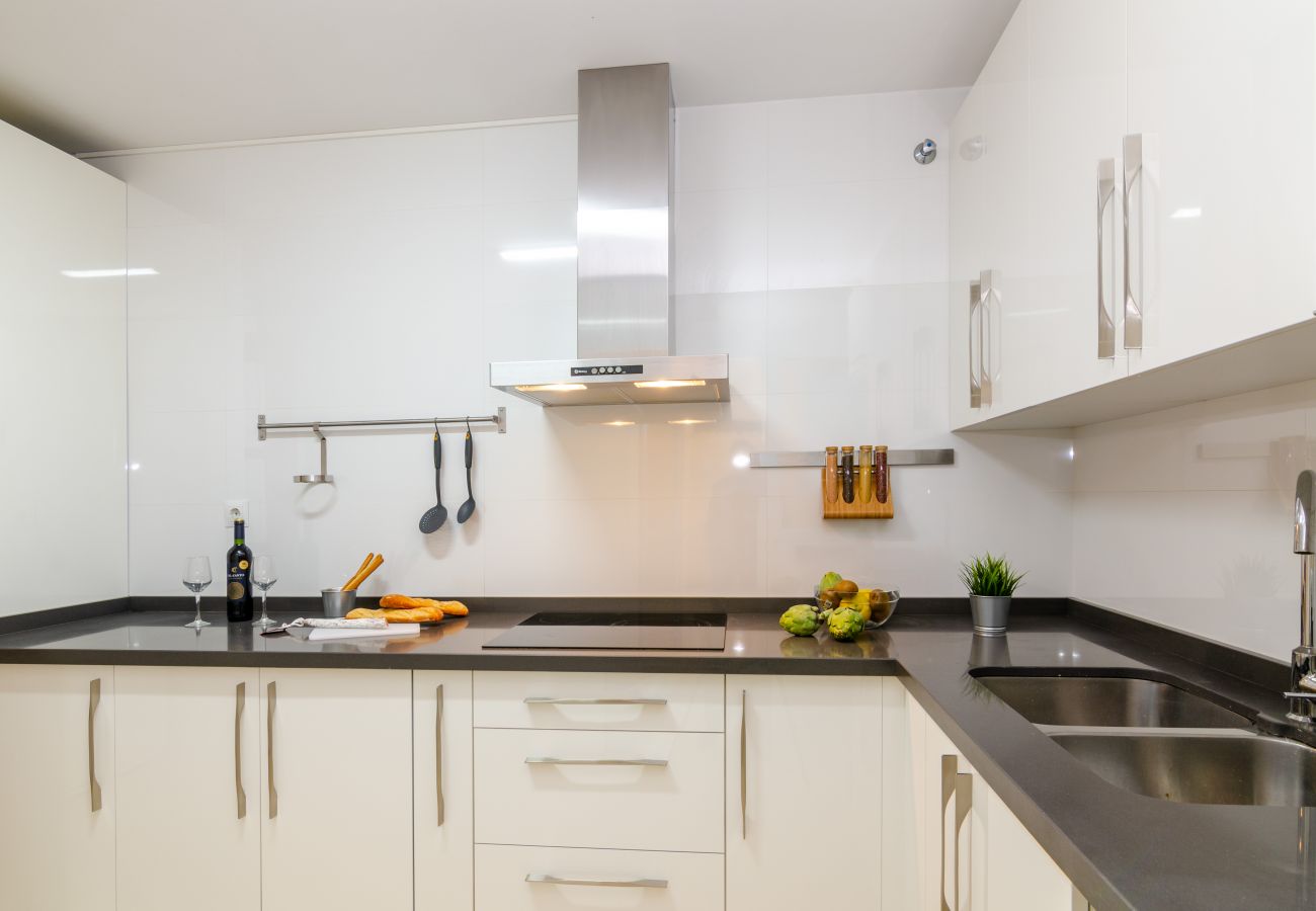 Ferienwohnung in Málaga - WintowinRentals Teatinos, Málaga, Metro & Parking.