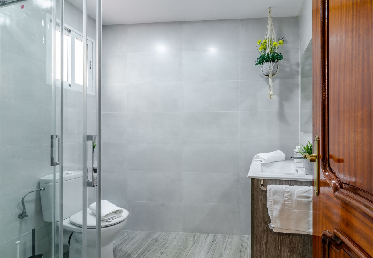 Ferienwohnung in Málaga - WintowinRentals Fabulous, WIFI und kostenlose Parkplätze.