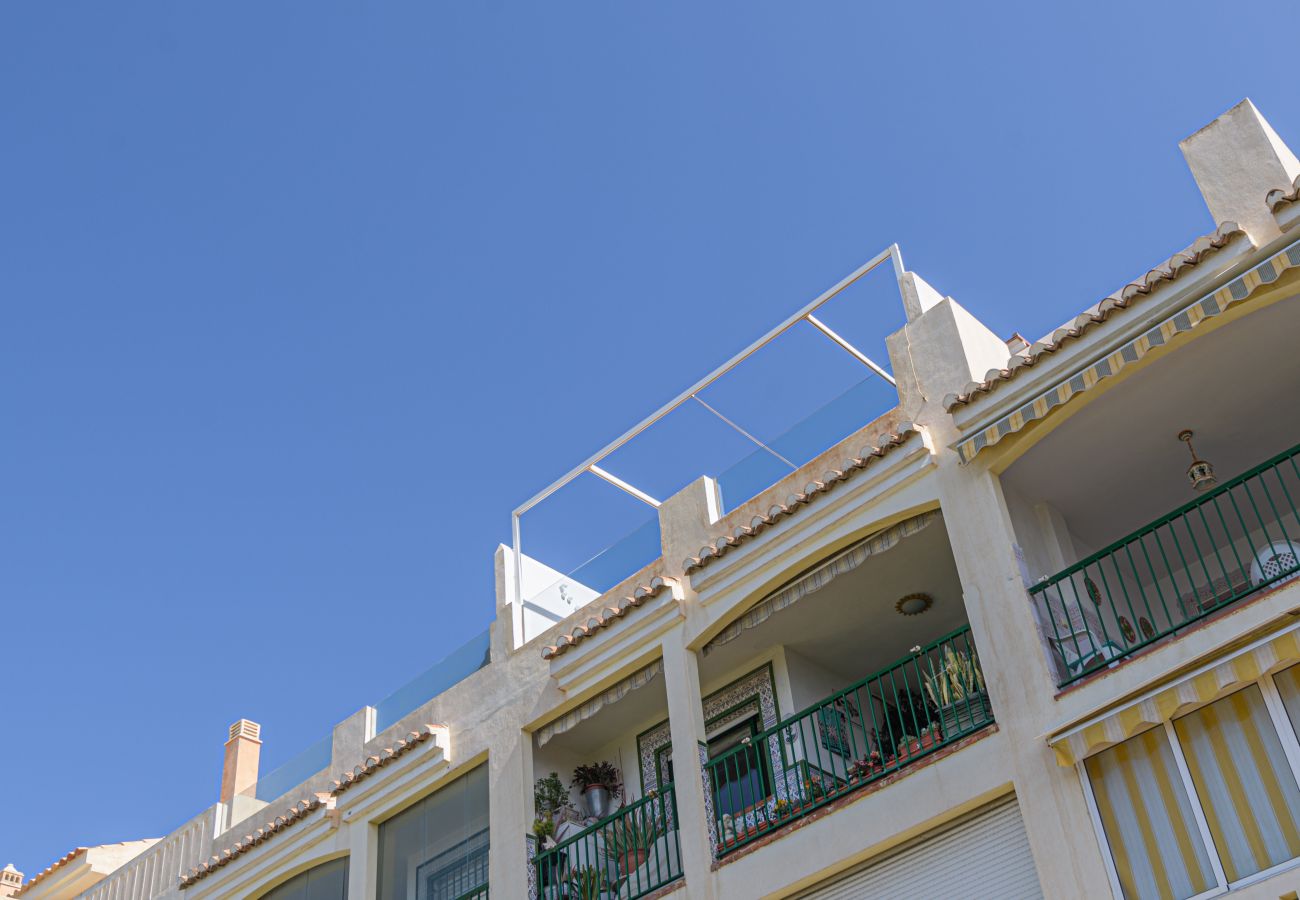 Ferienwohnung in Torre de Benagalbon - WintowinRentals Tolle Wohnung in der 1. Strandlinie