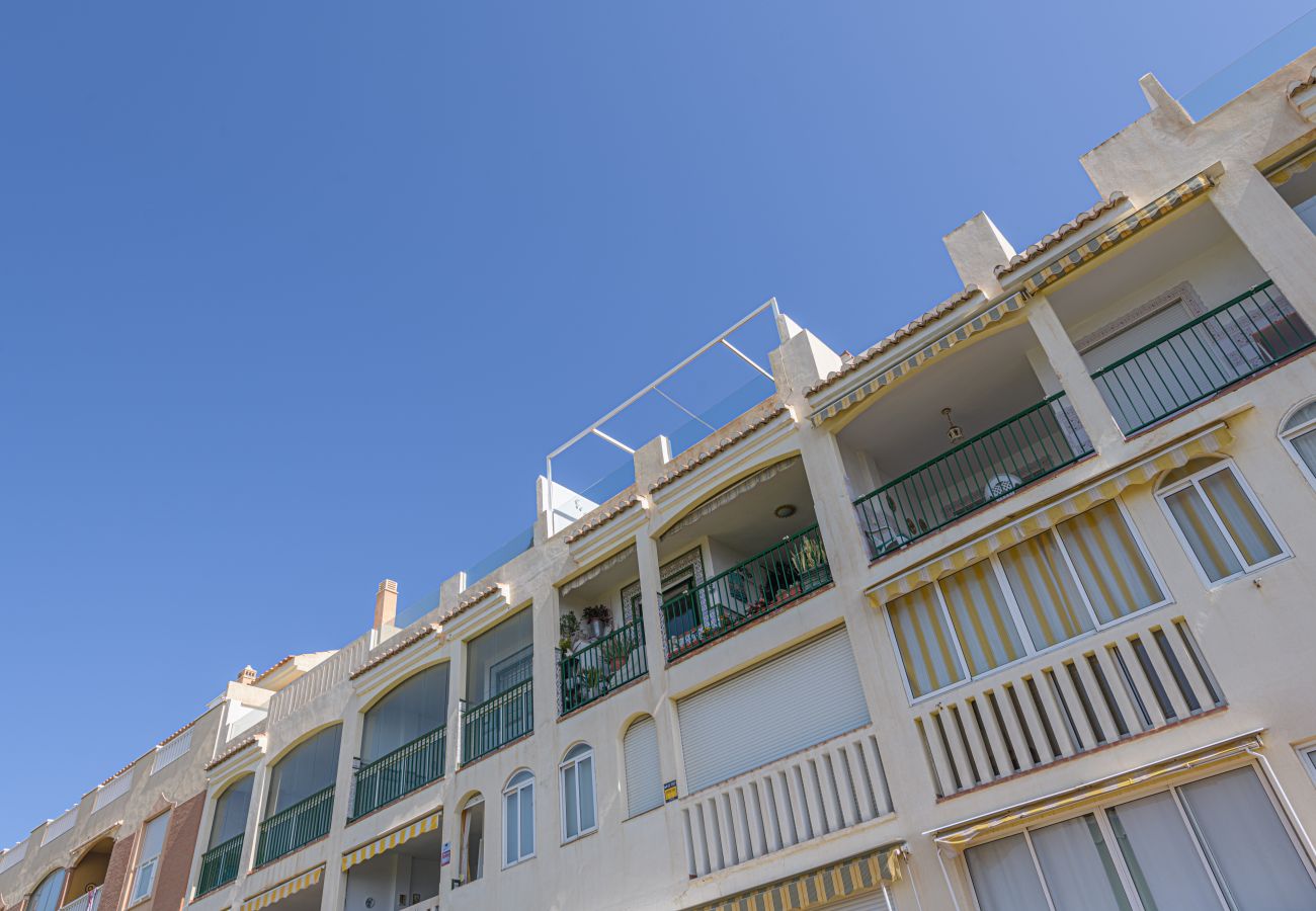 Ferienwohnung in Torre de Benagalbon - WintowinRentals Tolle Wohnung in der 1. Strandlinie