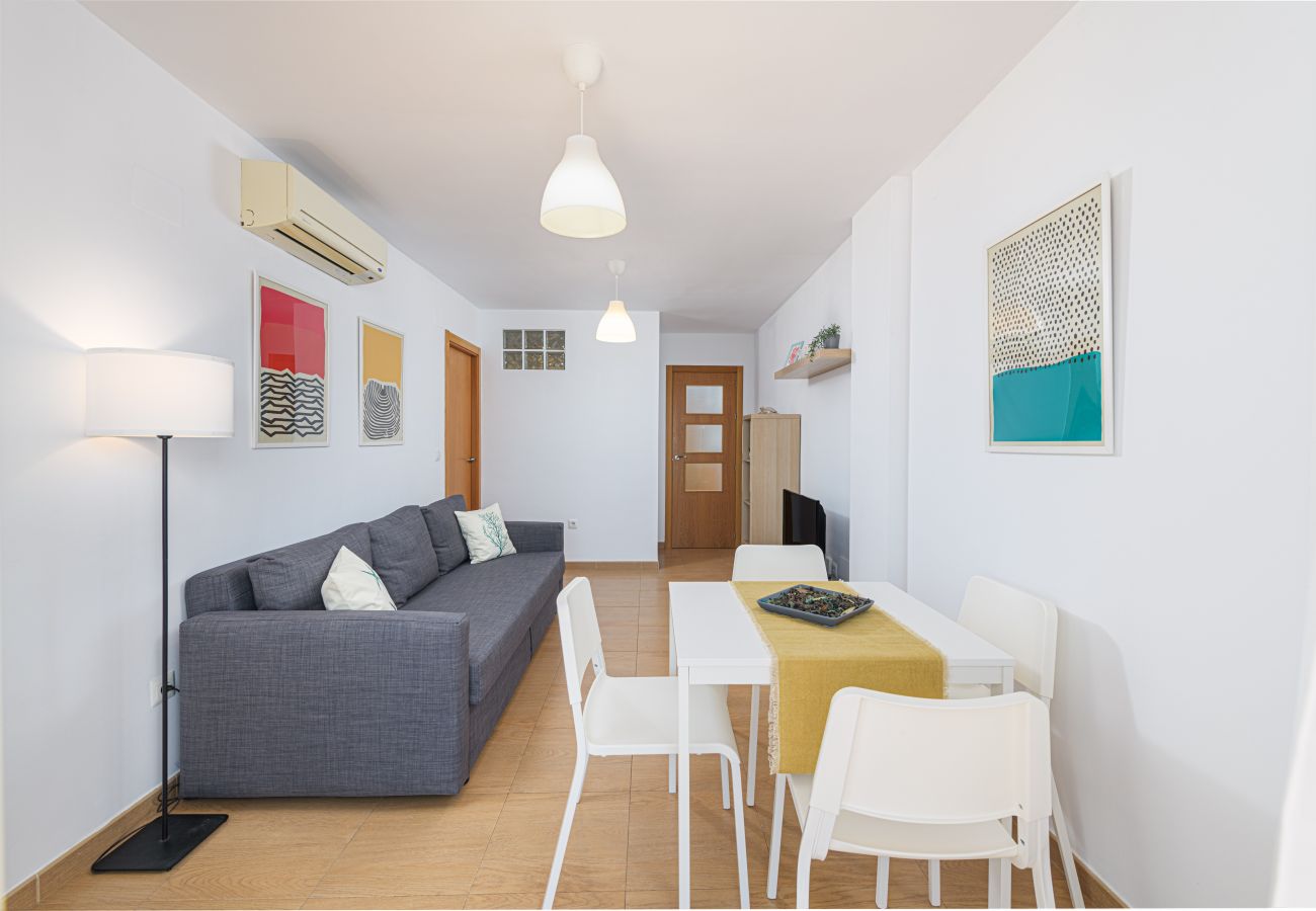 Ferienwohnung in Torre de Benagalbon - WintowinRentals Tolle Wohnung in der 1. Strandlinie