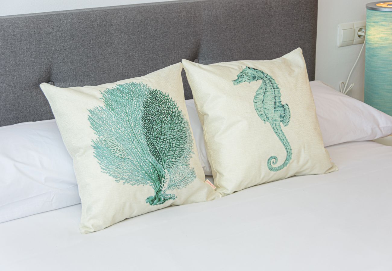 Ferienwohnung in Torre de Benagalbon - WintowinRentals Tolle Wohnung in der 1. Strandlinie