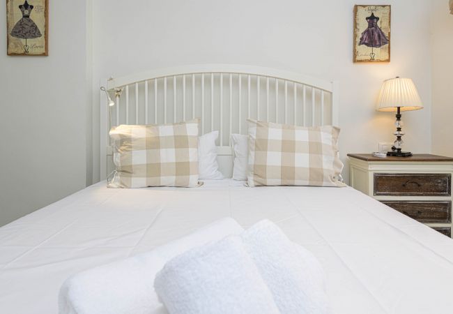 Ferienwohnung in Málaga - WintowinRentals Tolle Wohnung, zentral und ruhig. Ferienwohnung in Málaga - WintowinRentals Tolle Wohnung, zentral und ruhig.