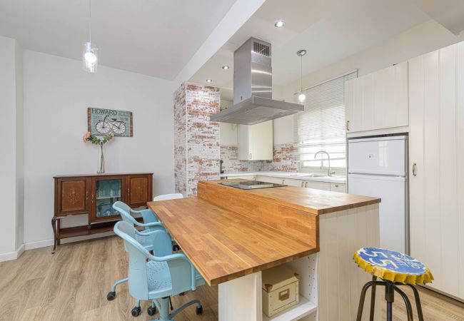 Ferienwohnung in Málaga - WintowinRentals Tolle Wohnung, zentral und ruhig. Ferienwohnung in Málaga - WintowinRentals Tolle Wohnung, zentral und ruhig.