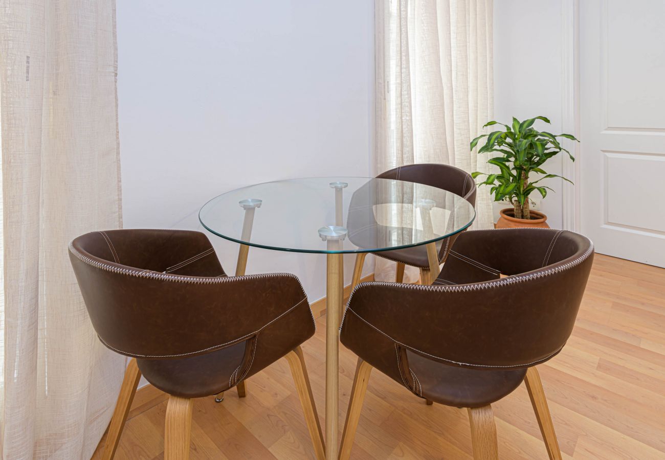 Ferienwohnung in Málaga - WintowinRentals Zentral, elegant und leise