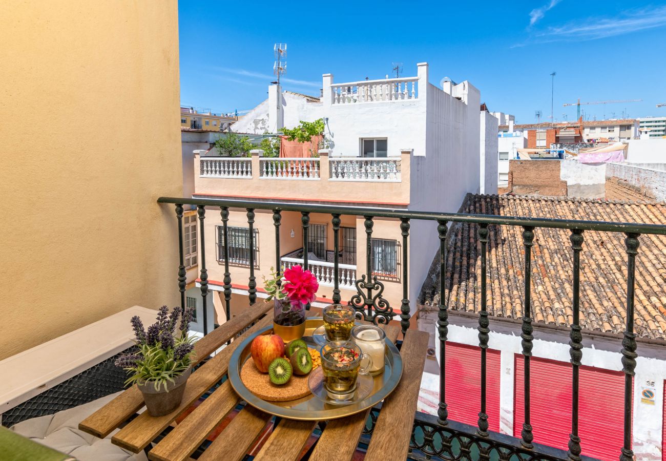 Ferienwohnung in Málaga - WintoWinRentals - La Estancia KOSTENLOSE PARKPLÄTZE.