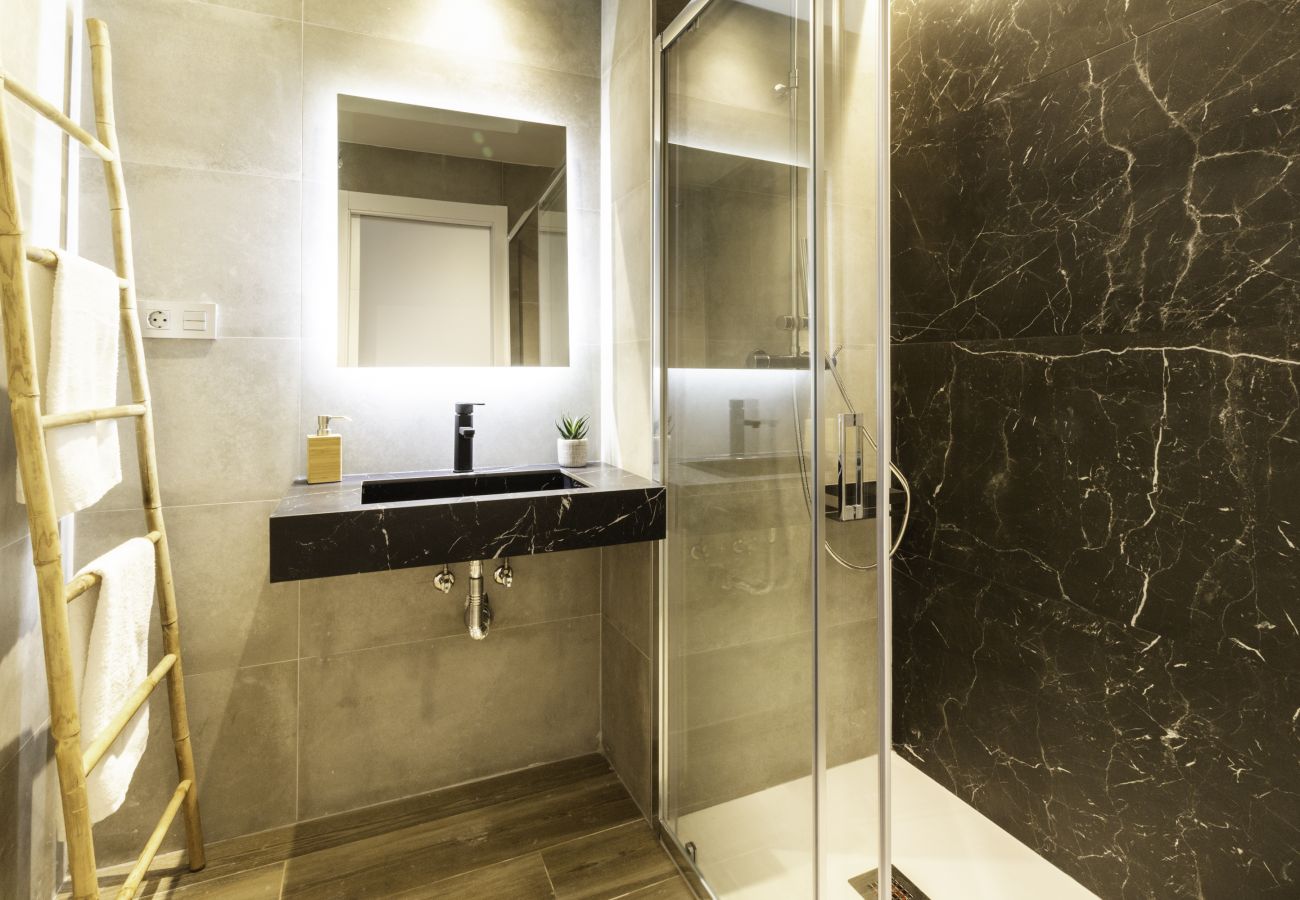 Ferienwohnung in Málaga - Huelin Suites by WintowinRentals Loft NewYork