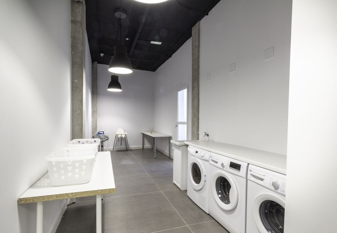 Ferienwohnung in Málaga - Huelin Suites by WintowinRentals Étnico