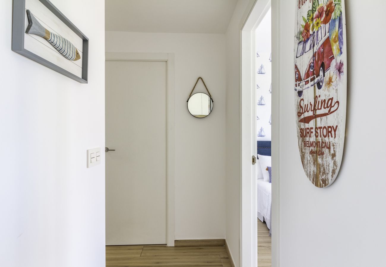 Ferienwohnung in Málaga - WintoWinRentals - Apartment im nautischen Stil.