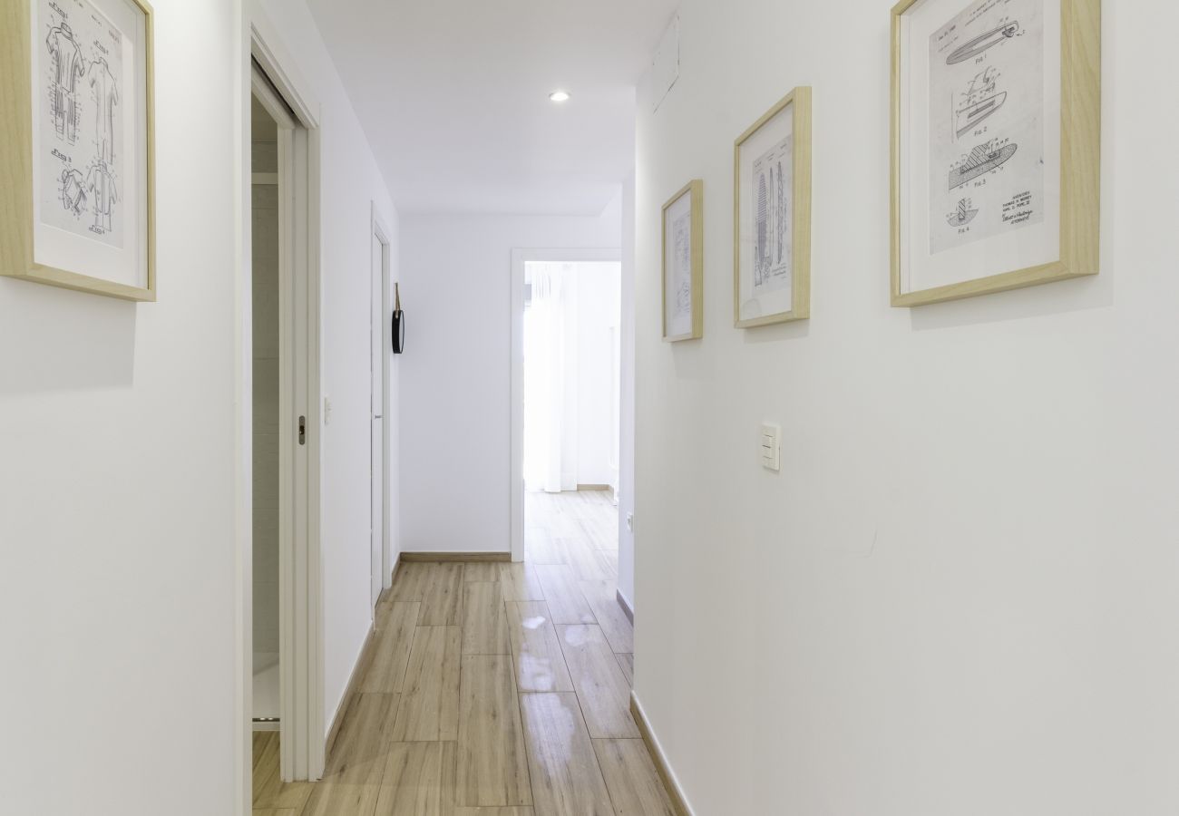 Ferienwohnung in Málaga - WintoWinRentals - Apartment im nautischen Stil.
