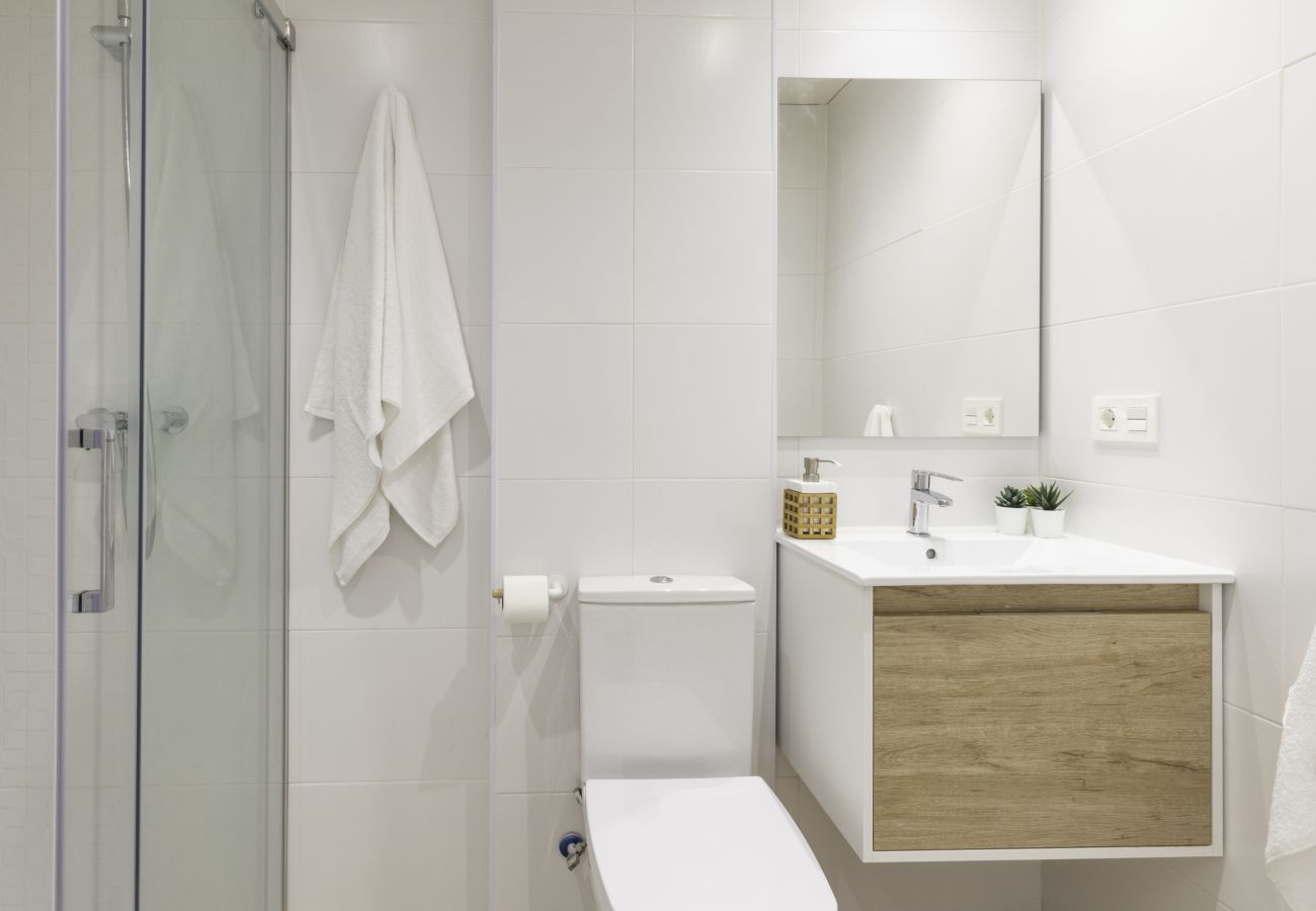 Ferienwohnung in Málaga - WintoWinRentals - Apartment im nautischen Stil.