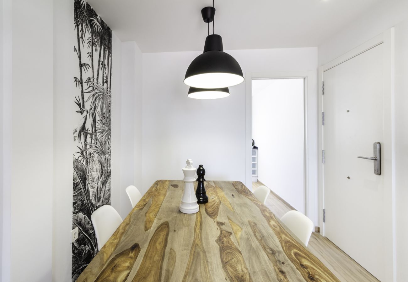 Ferienwohnung in Málaga - WintoWinRentals - Super Aussicht mit Terrasse neben dem Strand.